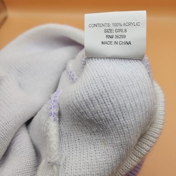 Vintage 2005 Hello Kitty Hat Lavendar Glove Set for Girls - Picture 4 of 5